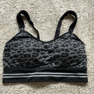 Momcozy nursing/pumping bra